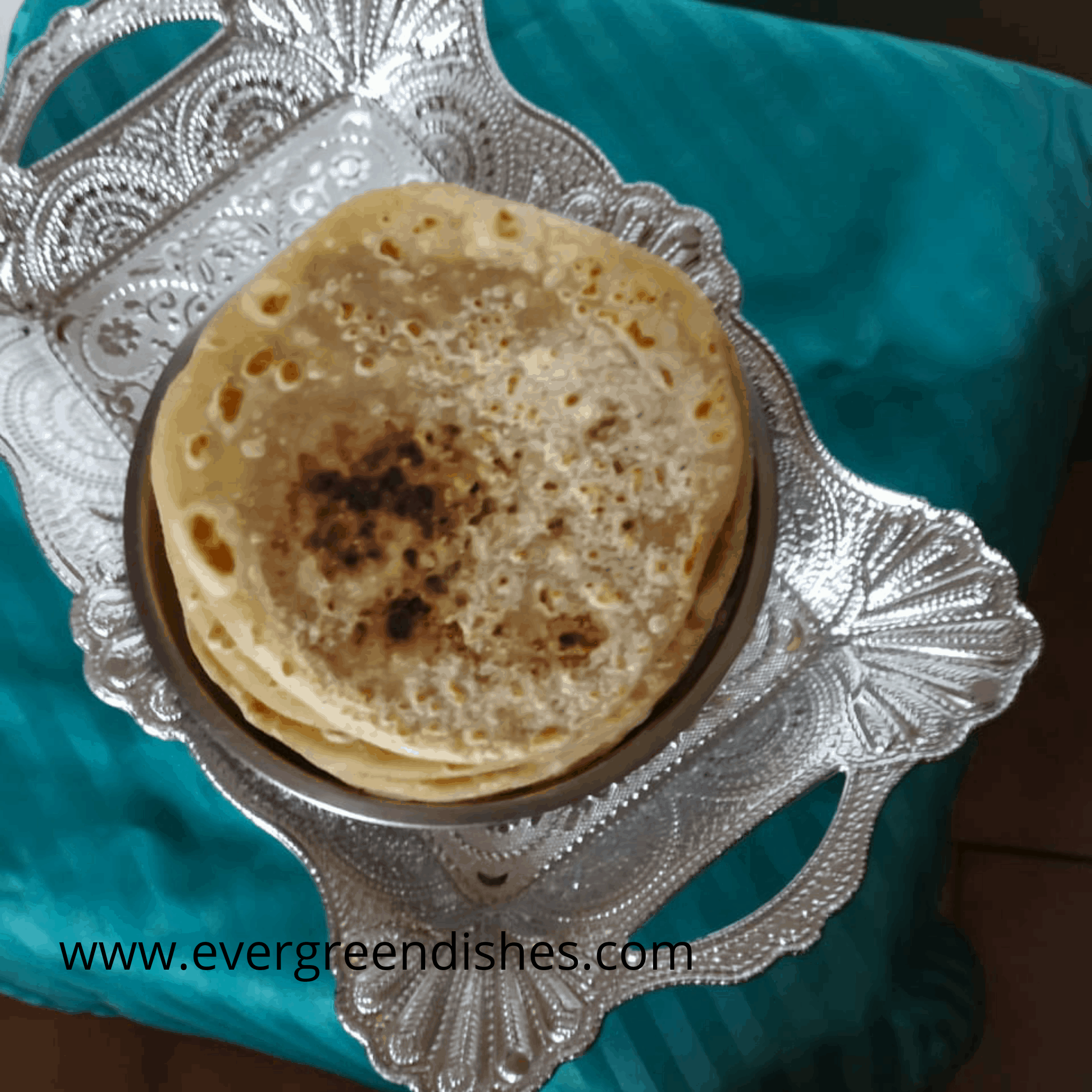Shenga holige/peanut sweet pancake