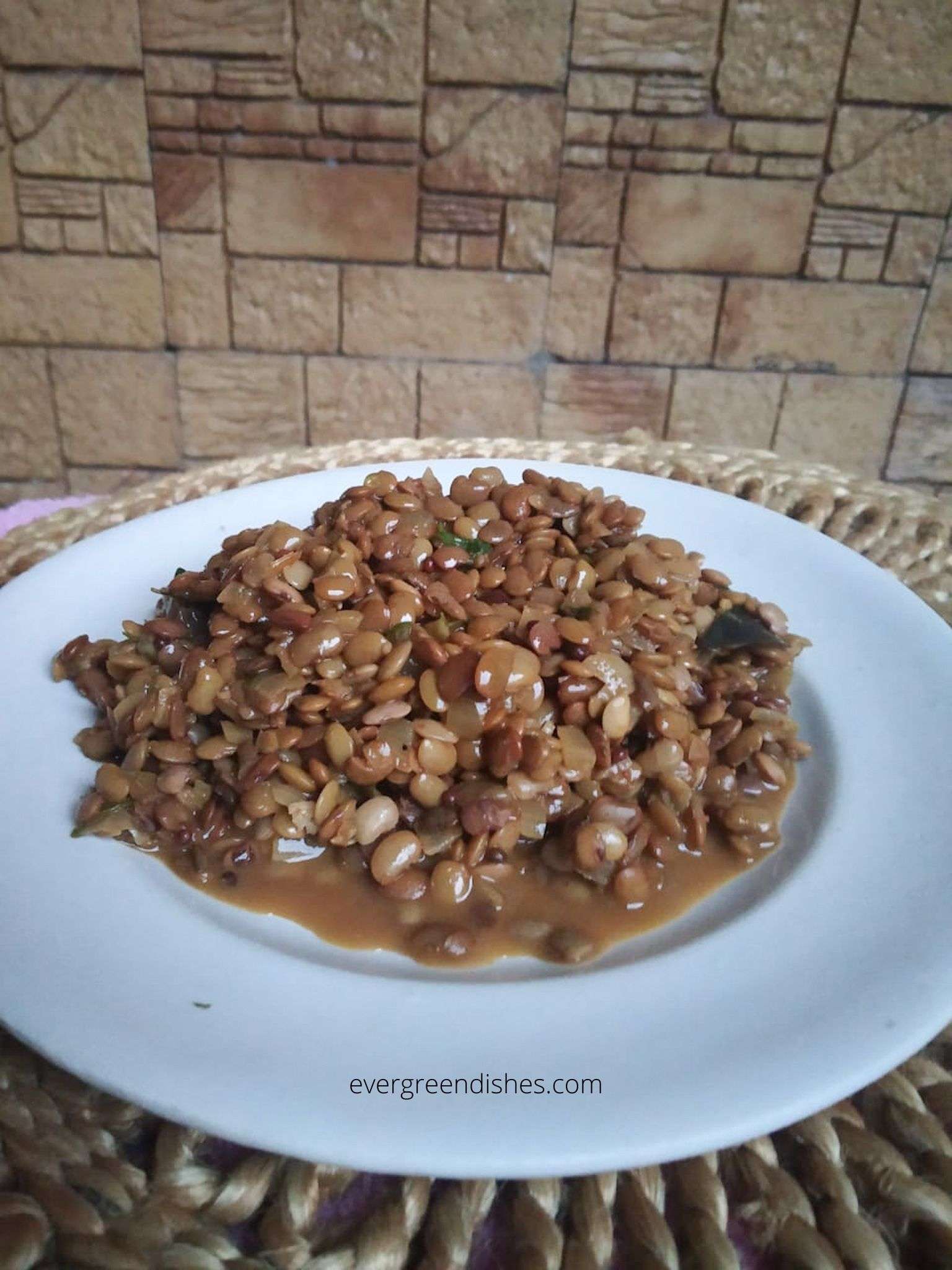 Horse gram Stir fry | Hurali kalu palya
