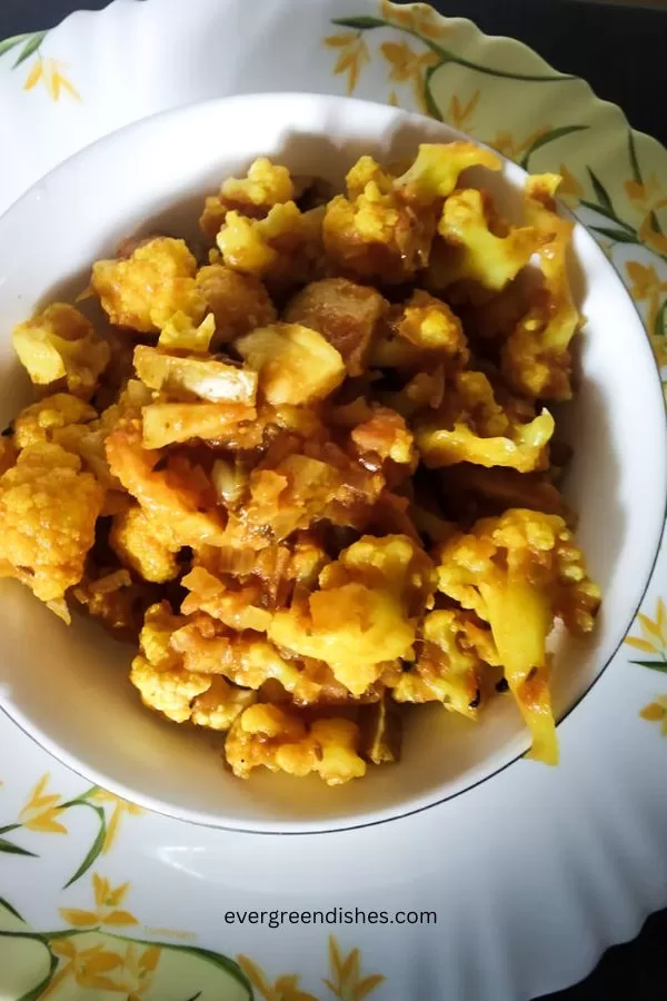 Aloo Gobhi | Potato Cauliflower Northern Style